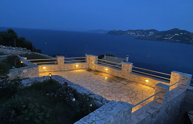 Charming Chateau BY THE SEA - Photo 1