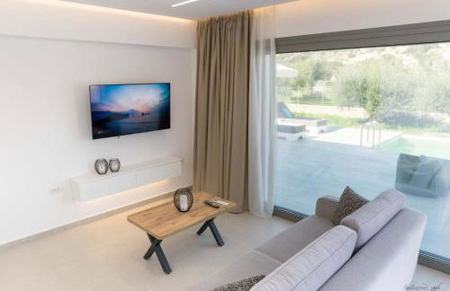 Anthelia Luxury Villas - Photo 2