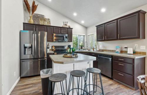 Southwestern Style 4 Bedroom Nampa Home Sleeps 16! - Foto 12