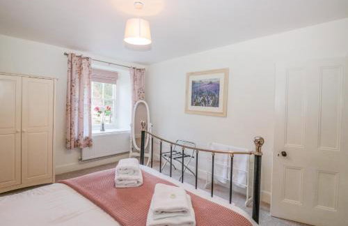 Honeysuckle Cottage - Photo 14