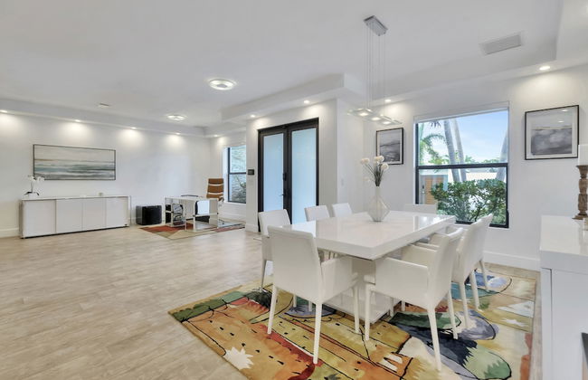 Lynora's Luxe Estate Modern Design - Foto 24