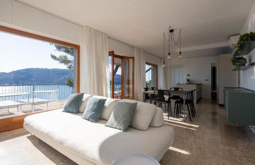 Modern and Elegant apartment with a spacious sea view terrace overlooking Palmaria Island Bright designer interiors Fully equipped Up to 6 guests Private parking Aircon All the comforts for a perfect stay - Foto 57