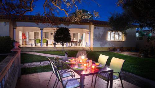 Villa with great garden and pool - Photo 5