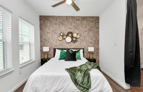 Serenity Studios - Near Med Center & Museum District - Foto 8