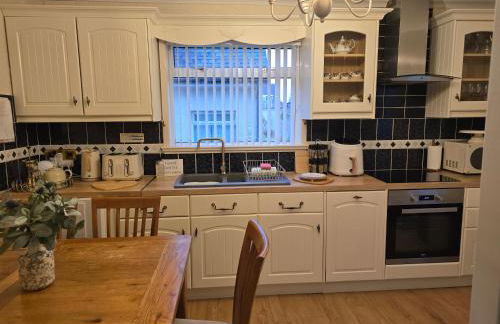 The Old Tramhouse Self Catering Traditional Charming Apartments Located In The Heart Of Historic Stirling For Short-Long Stays In Stirling For Tourism & Events & Contractor Base Stays For Central Belt Area & Open To Book All Year Round - Photo 61