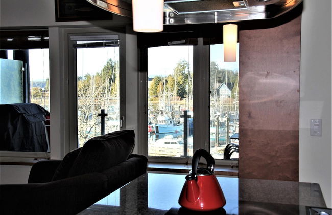 Marina View - Photo 3