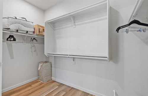 Sparkling Saltwater Pool - Spa - Firepit - WiFi - 4BR 3BA - Near Top Golf Courses - Foto 58