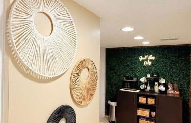 Spacious 4BR House Sleeps 9 Outdoor Lounge with Fire Pit plus Games - Foto 13