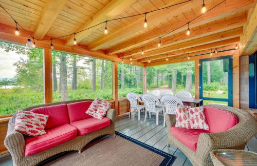 Lakefront Lovell Home with Dock Walk to Town Beach! - Foto 19