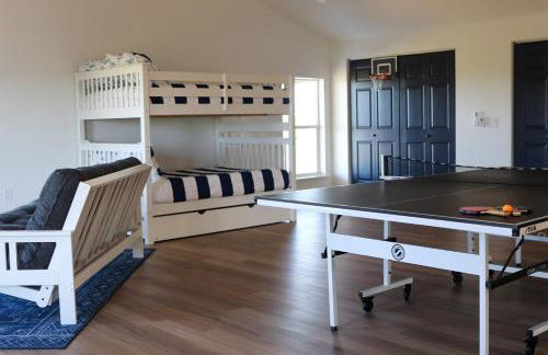 Gorgeous, secluded escape near River with Game room! - Photo 11