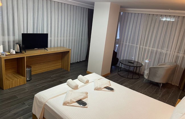 Waves Hotel - Photo 6