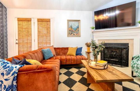 Theater and game rooms 5 bedrooms 2 king size beds TikTok and social media wall - Foto 60