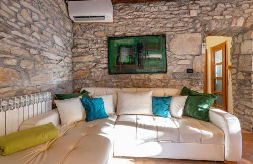 Villa Viktor, a wonderful rustic villa close to the beach - Foto 7