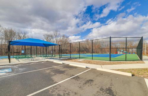 Walk to Memorial Park Pet-Friendly Bethlehem Home - Foto 24