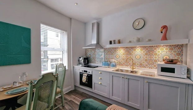 Eclectic 1BD in the Heart of Cheltenham - Foto 4, Cocina privada