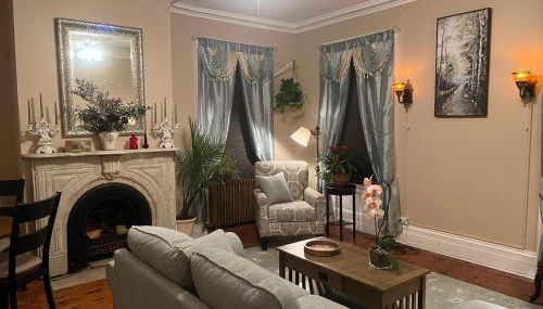 1 Br Private Victorian Apt in convenient City location on half acre sleeps 4 - Foto 4