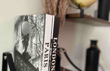 Quiet 2-Bedroom Condo with Garage and Fast Wi-Fi - Foto 13