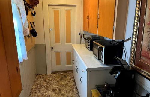 Cute 6-Bedroom Getaway in the heart of Littleton - Foto 6