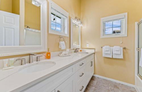 Beaches and Breezes on Wapato - 4 Bed 4 Bath Vacation home in Wapato Point - Foto 25