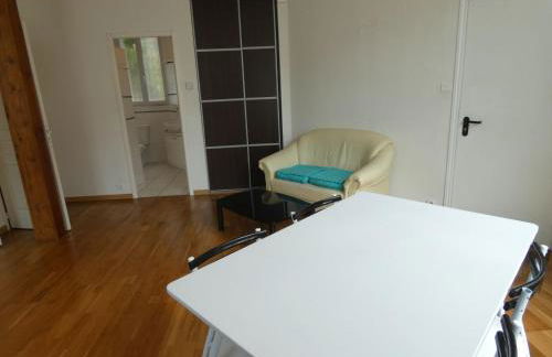 Appartement Charmant, quartier calme - Foto 12