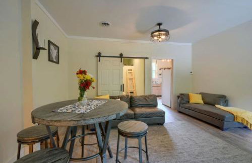 Swaying Pines Cabin w/EV Charger - Foto 8