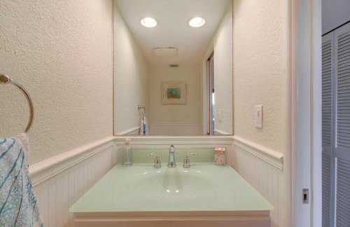 Moon Bay Condo, Paradise Found! Heated pool, boat slip, resort amenities and concierge services available! - Foto 23