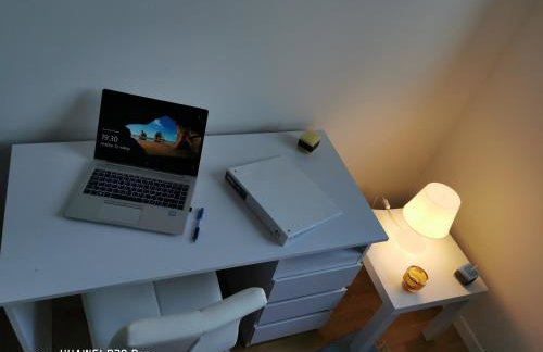 CITY CENTER PEARL #new#free reserved parking in garage elevator direct access#business and pleasure#city view&balcony&sunny&cafes&markets&tram#city center#working room#2 toliets#2 bedrooms - Photo 17