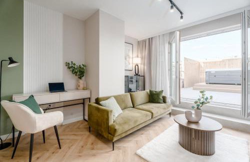 Brand New! Private Jacuzzi - Terrace - Parking - Foto 4