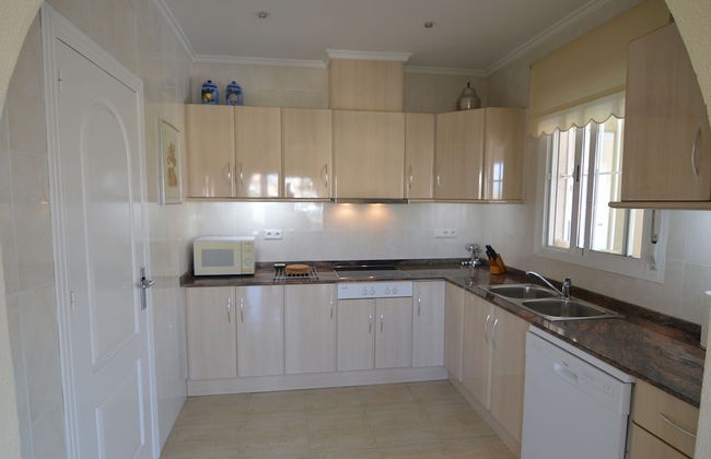 Cozy Villa in Rojales With Private Swimming Pool - Foto 4