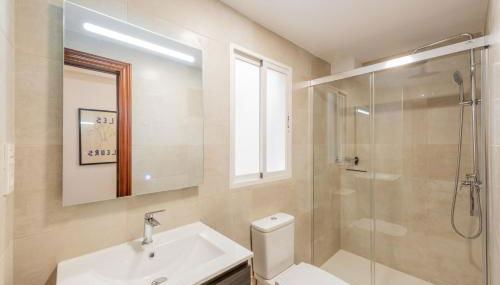 Refugio en Granada Estación de Tren - Foto 5