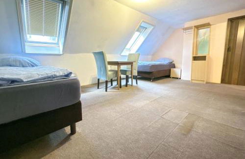 Groot Appartement - 10 Personen - 4 Slaapkamers - Perfect voor Teams & Monteurs - Friedeburg - Photo 16