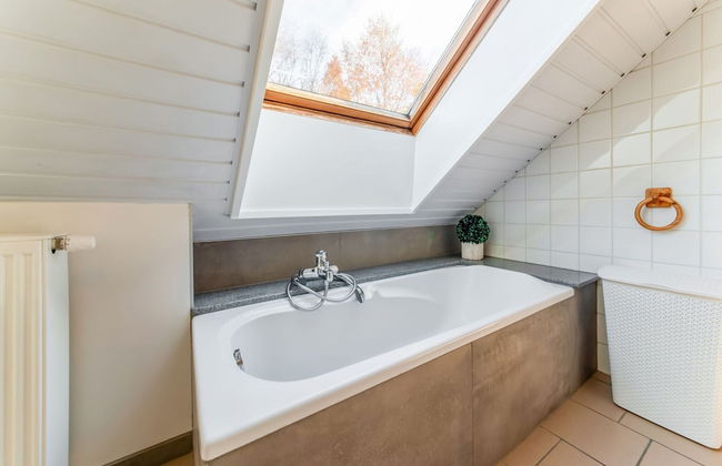 Picture-perfect Holiday Home in Sourbrodt With Garden, BBQ - Foto 49