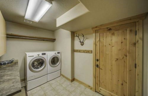 Bear Discovery Custom Tamarack Estate Home by Casago McCall - Donerightmanagement - Foto 43