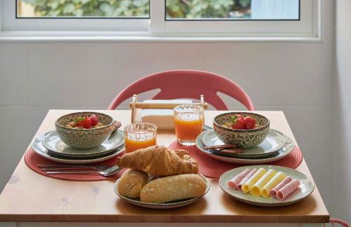 Spacious & Light-Filled 4BR Apartment By TimeColer - Foto 46