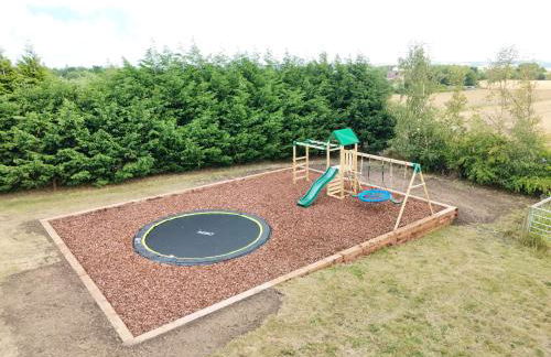 The Estate, Luxury Spacious Family Stay with 3 Hot Tubs, Scenic Views Sleeps 16 near Durham & Bishop Auckland - Foto 19