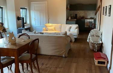 Stylish Loft Apartment on a Country Farm - Foto 7