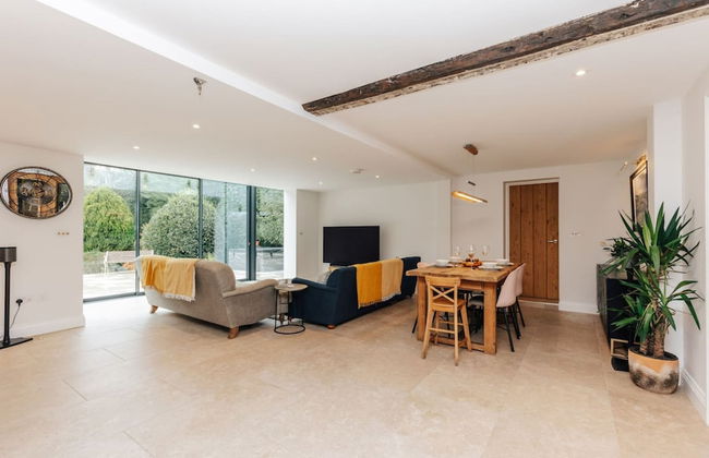 Rosefinch House in Crazies Hill - Photo 11