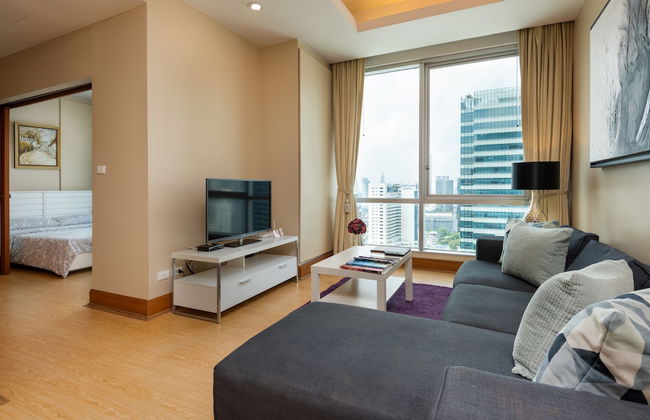 Serviced 2 Bed Skyvillas With View - Photo 4