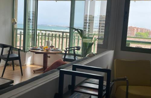 Stylish well-connected beachfront flat - Foto 17