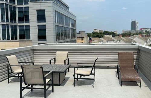Modern 2BR 2BA Apartment with rooftop in Brewerytown - Foto 15