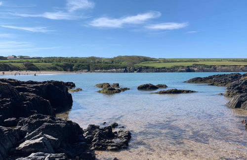 Family-friendly cottage - walk to stunning beach - Foto 8