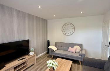 Elysian Escape, modern 5 bedroom house - Photo 24