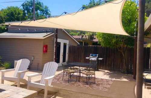 Home Squared-Downtown with Fire Pit - Foto 16