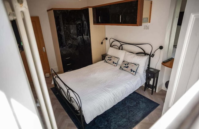 Sea View Ultimate Boutique Escape! - Photo 1