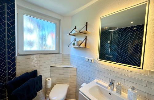 Pavillon Am Kurpark - 80 qm - Balkon & Grill - Wallbox - inklusive Wäsche - Foto 4