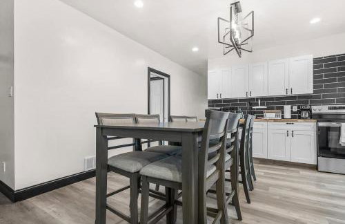 Charming 4BR Niagara Apartment Great Location - Foto 13