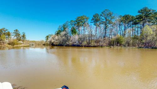 Lakefront Eatonton Haven with Dock Bring Your Boat! - Foto 3
