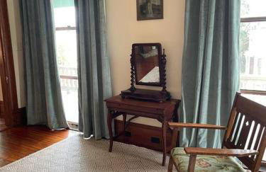 Large Historical Home for Groups Walk to Downtown! - Foto 43