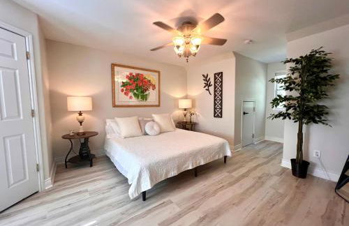 Gated Estate Escape! Three BR - Foto 63