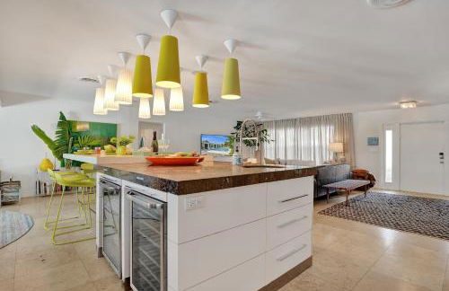 New! Waterfront Heated Pool, Fishing Pier, Designer Touches, 2mi to Beach - Photo 41